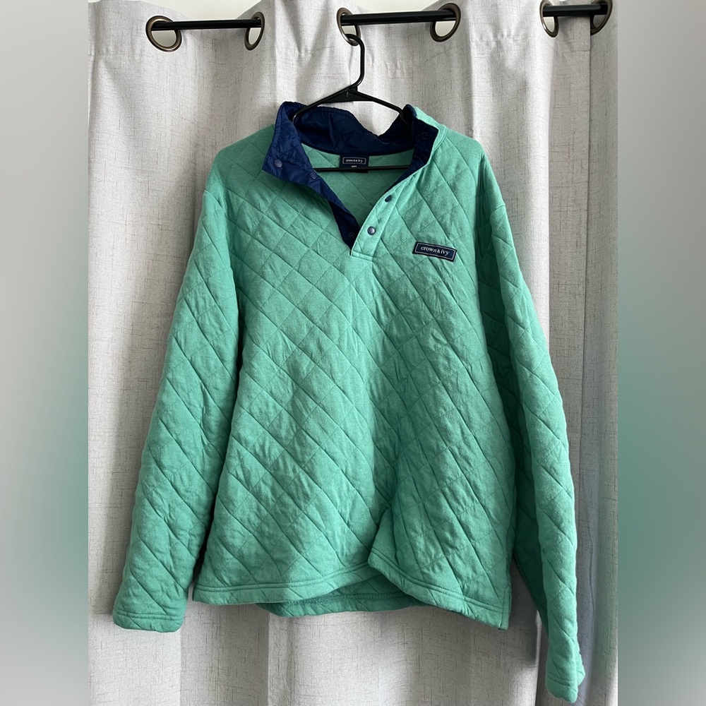 crown & ivy quilted pullover